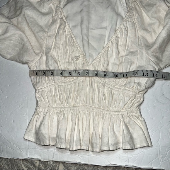 Abercrombie & Fitch Women’s Ivory Puff Sleeve Deep V-Neck Peasant Blouse- Small - Picture 6 of 10
